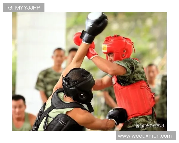 拳击与自由搏击的全面对比与技术解析，谁才是战斗领域的真正王者